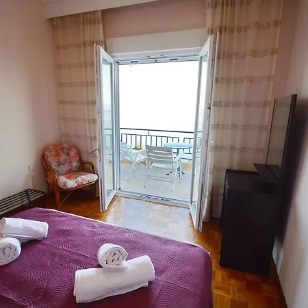 بيت للعطل Thea Panoramico PalaiónTsiflíkion