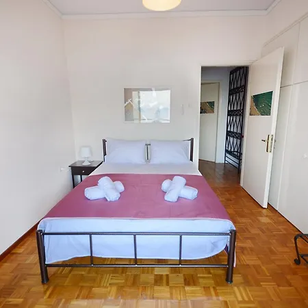 Thea Panoramico بيت للعطل PalaiónTsiflíkion
